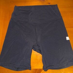 Vuori Women's Black Bike Shorts